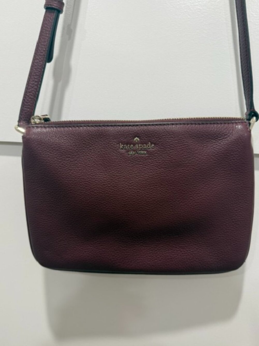 NWOT Kate Spade Triple Gusset Pebbled Leather Crossbody – Choc Cherry/Burgundy